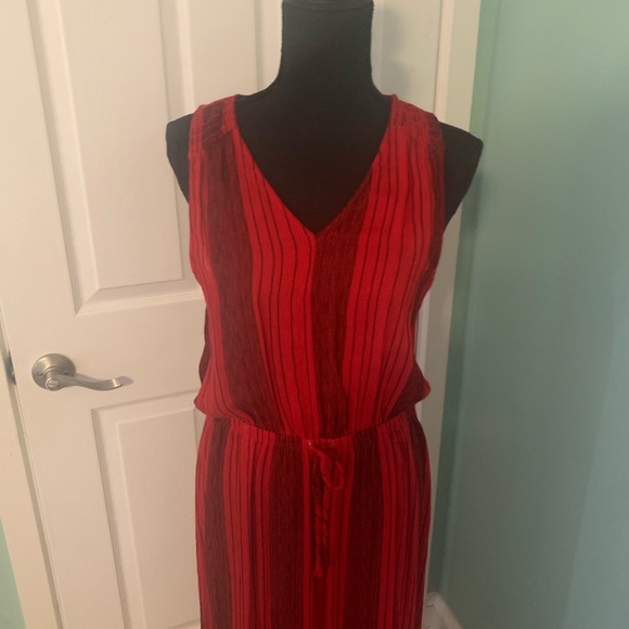 Universal Thread sundress - Picture 2 of 2